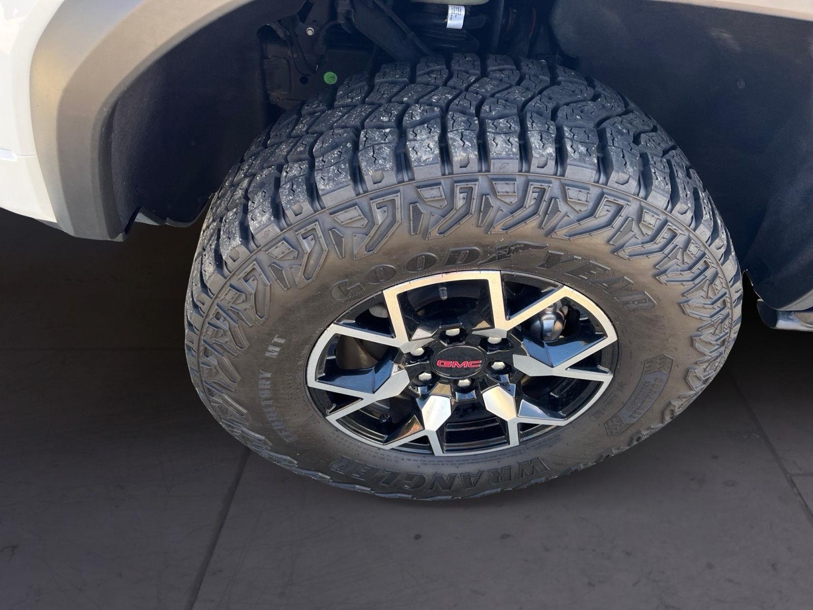 2023 Gmc Canyon AT4X photo 10