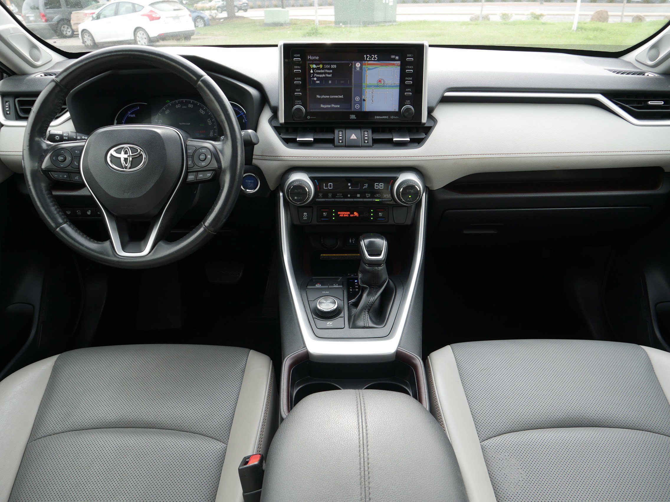 2019 Toyota RAV4 Hybrid Limited photo 8
