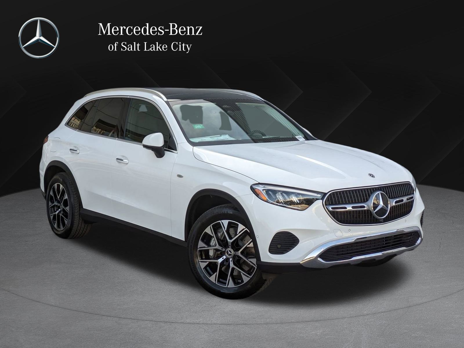 2025 Mercedes-Benz GLC Base's photo