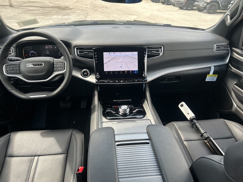 2025 Jeep Wagoneer Series II photo 26