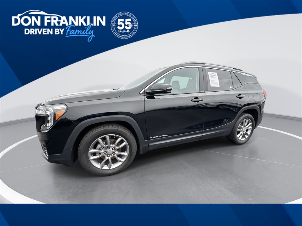 2023 GMC Terrain SLT's photo