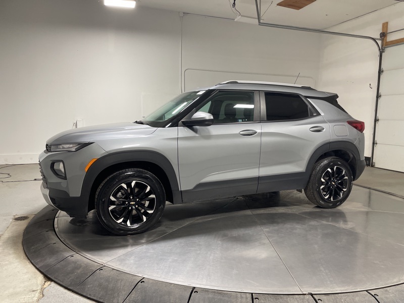 2023 Chevrolet Trailblazer LT photo 2