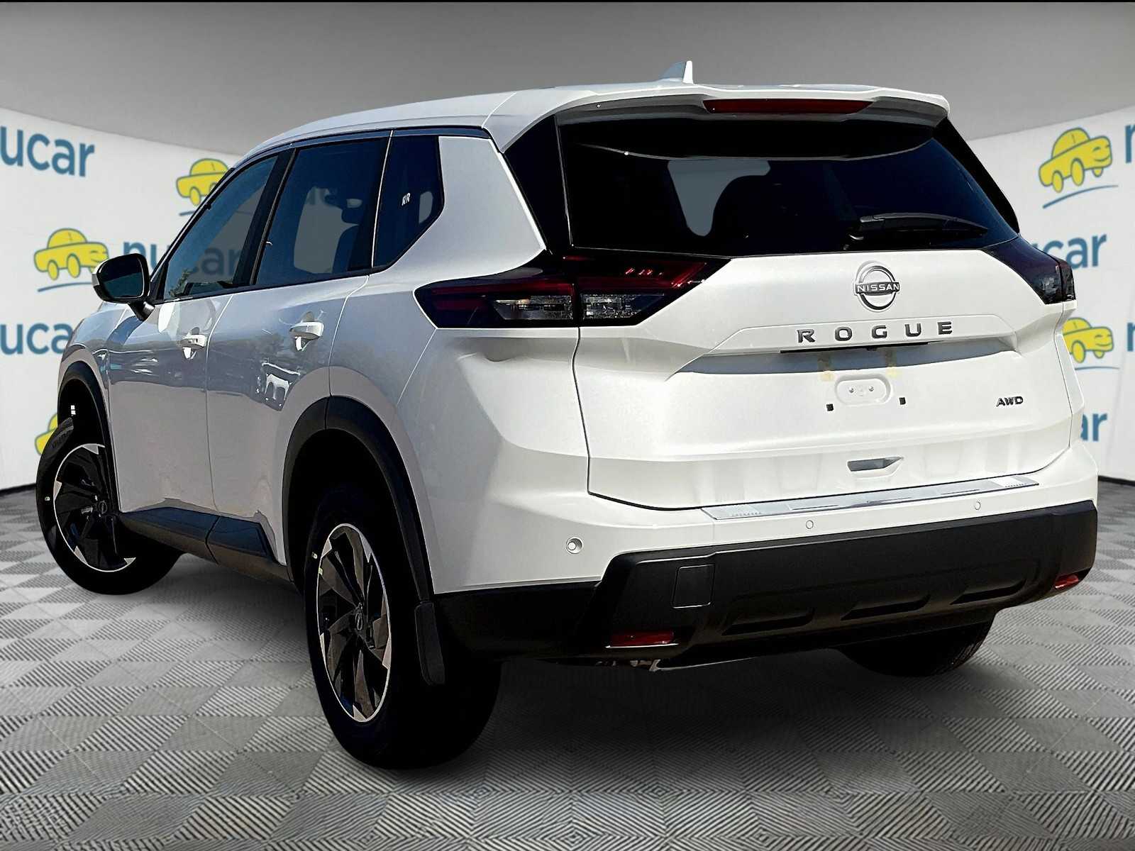 2026 Nissan Rogue SV photo 4
