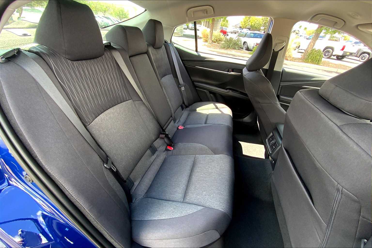 2025 Toyota Camry LE photo 17