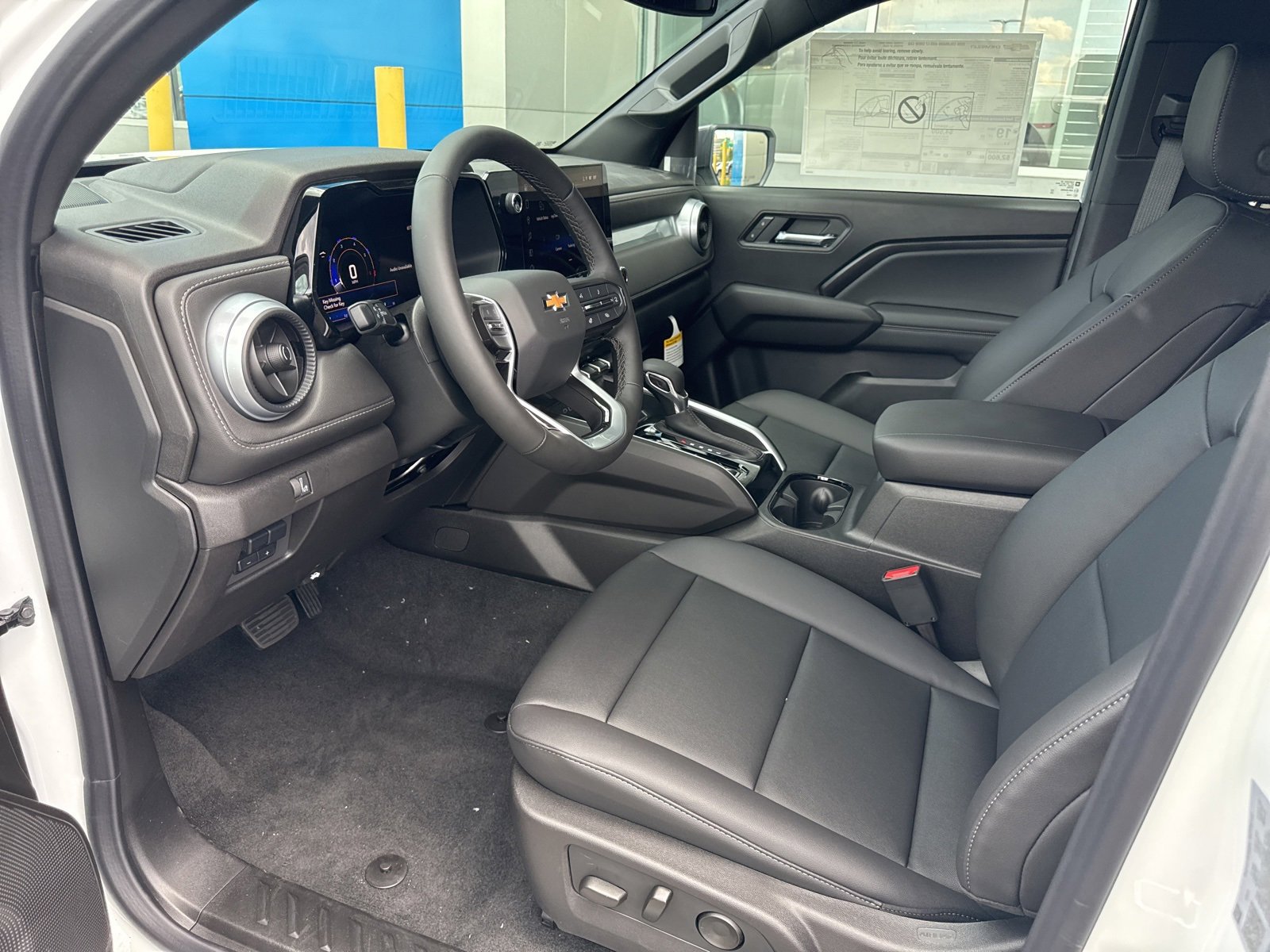 2026 Chevrolet Colorado LT photo 12