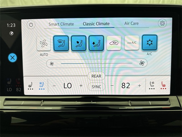 2025 Volkswagen Atlas SE Technology photo 9