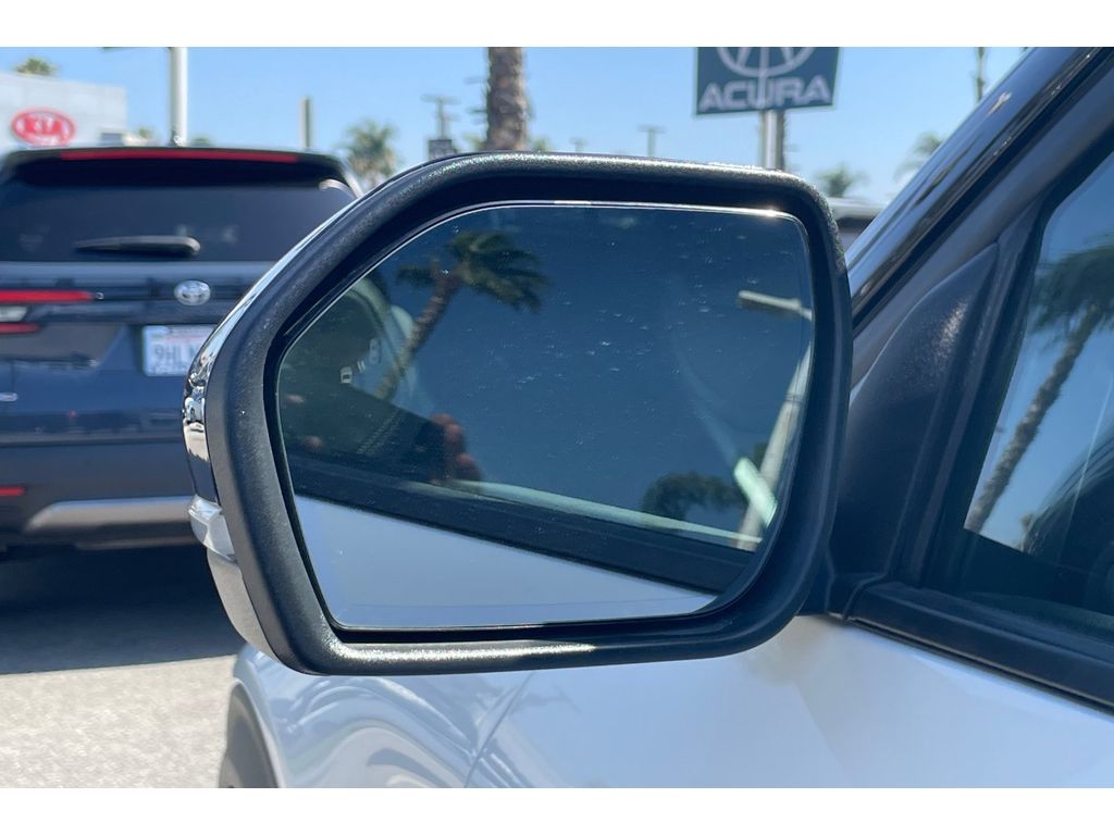 2023 Ford Explorer ST photo 55