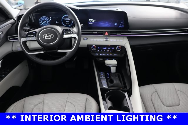 2024 Hyundai Elantra Hybrid Limited photo 2