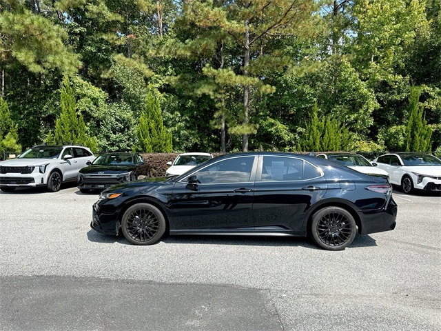 2023 Toyota Camry SE photo 2