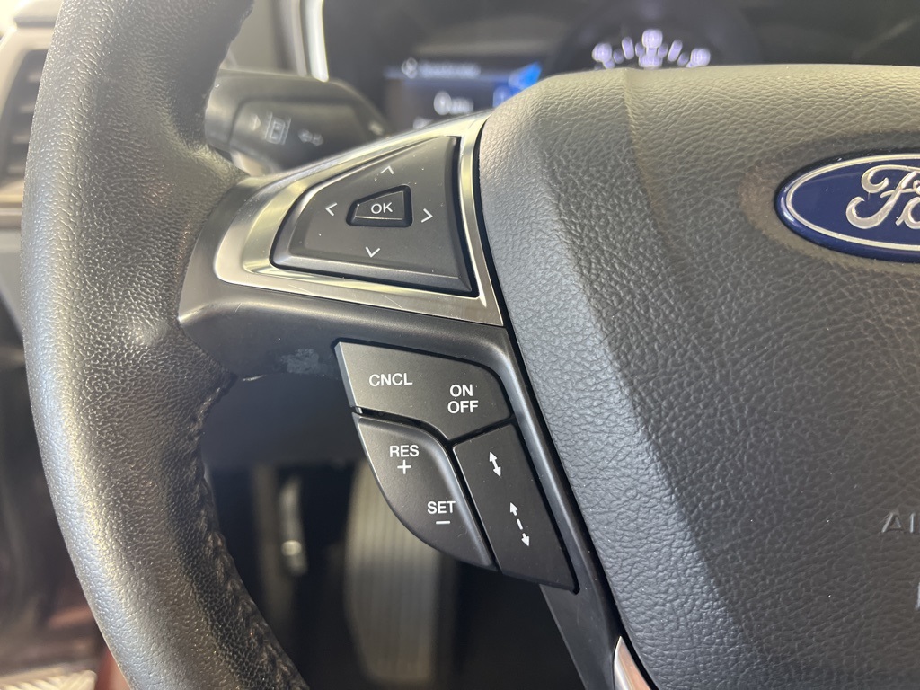 2019 Ford Fusion Hybrid SEL photo 18