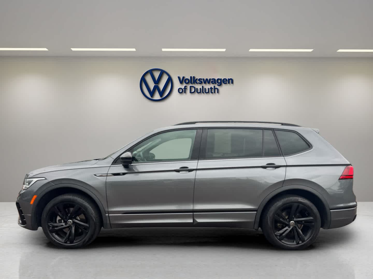Certified 2023 Volkswagen Tiguan SE R-LINE BLACK with VIN 3VVCB7AX7PM057672 for sale in Hermantown, Minnesota