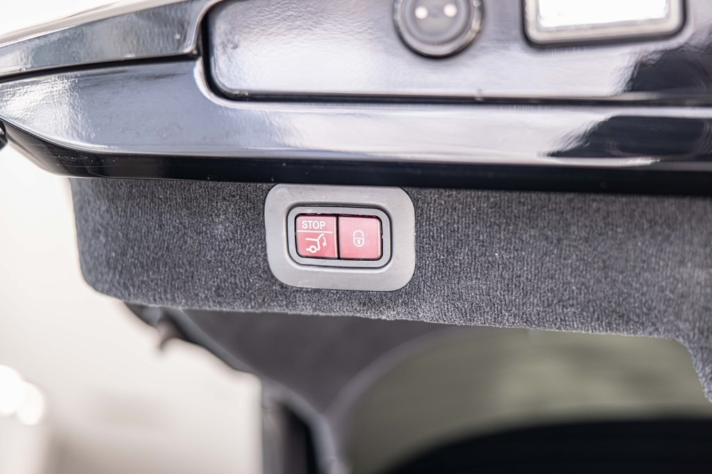 2022 ASTON MARTIN DBX - Image 16