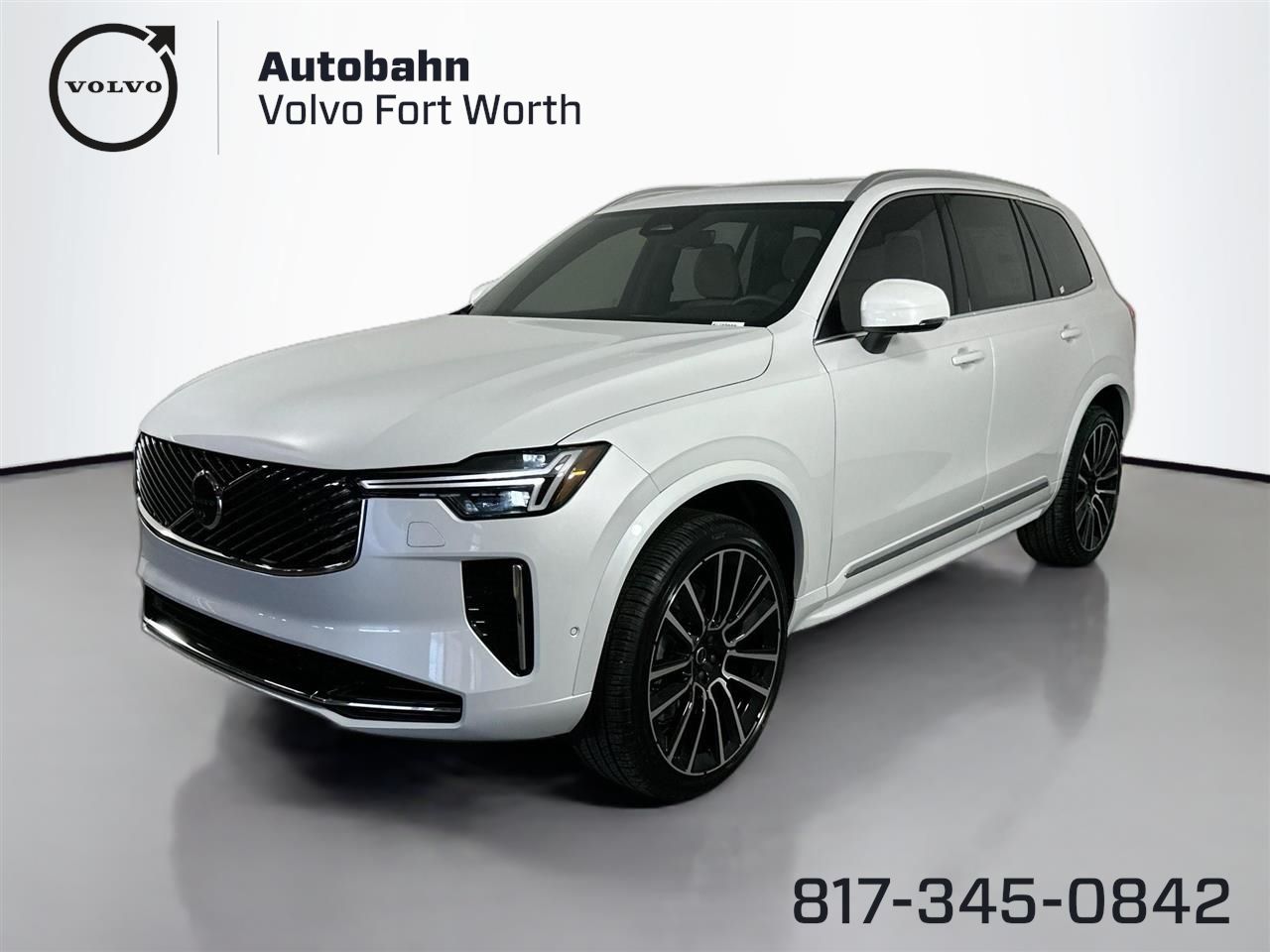 2026 Volvo XC90 Plus's photo