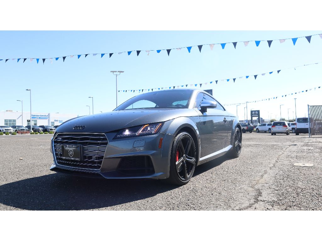 2017 Audi TTS photo 28