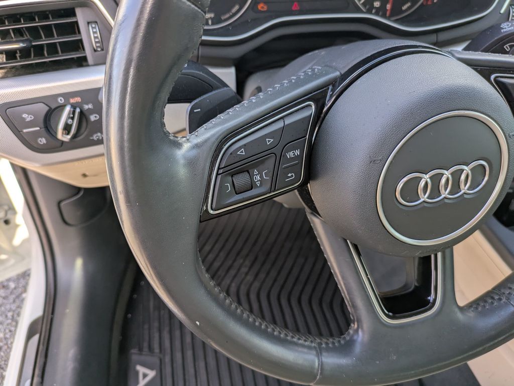 2017 Audi A4 2.0T Premium photo 15
