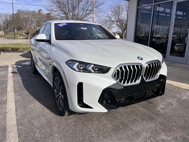 2025 BMW X6 40i's photo