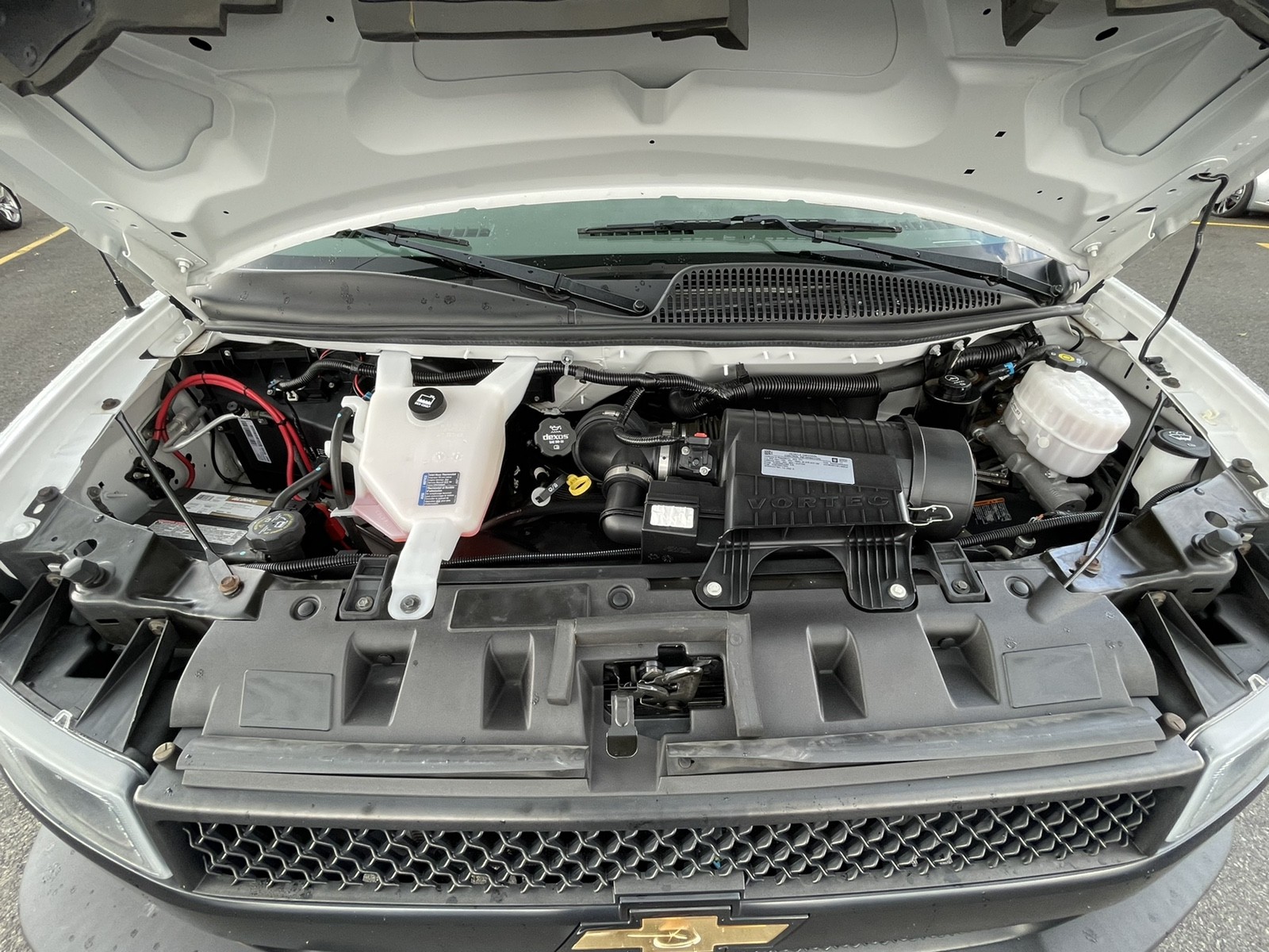 2019 Chevrolet Express Cargo Van photo 3
