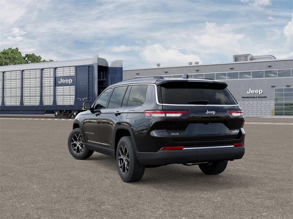 2025 Jeep Grand Cherokee Limited photo 3