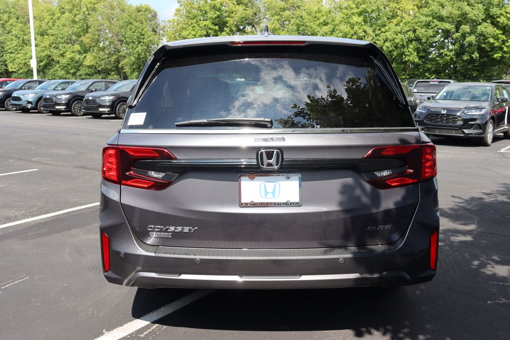 2026 Honda Odyssey Elite photo 3