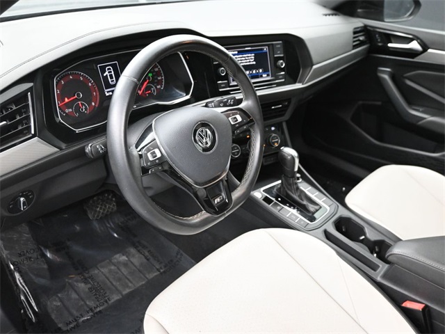 2021 Volkswagen Jetta R-Line photo 4