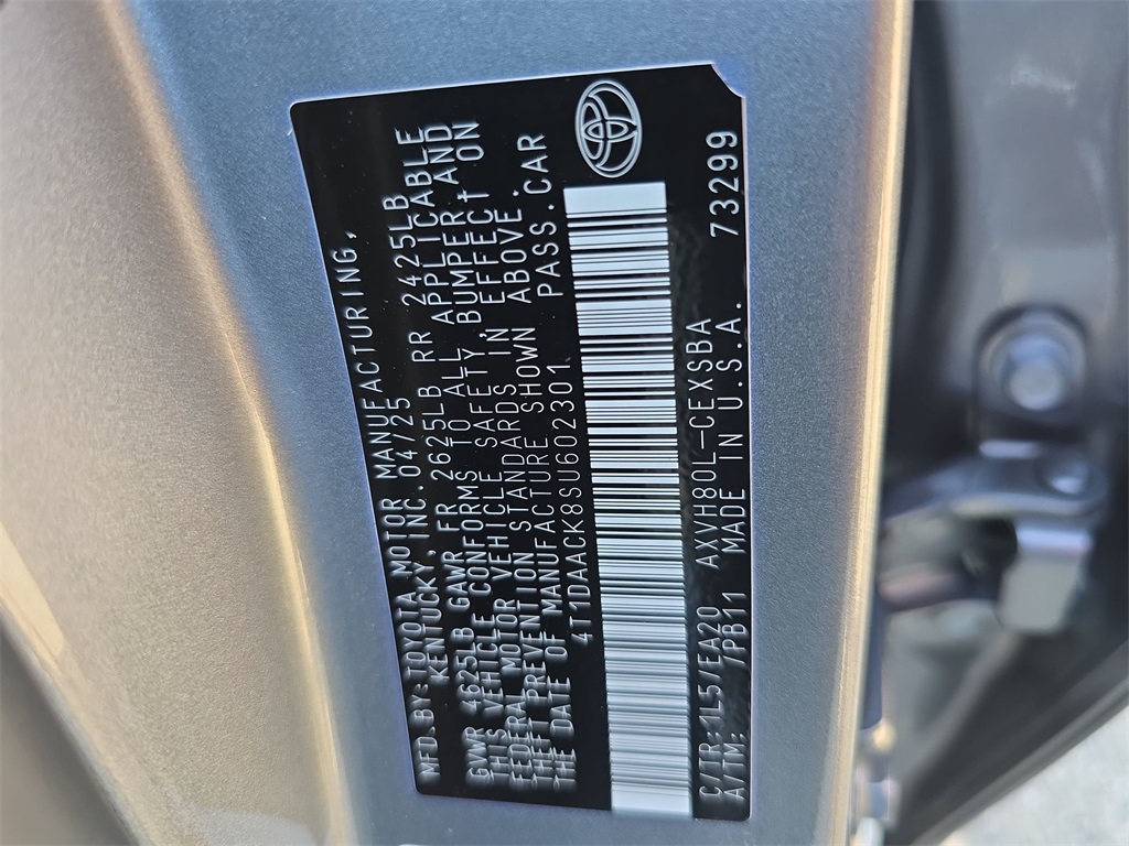 2025 Toyota Camry SE photo 18
