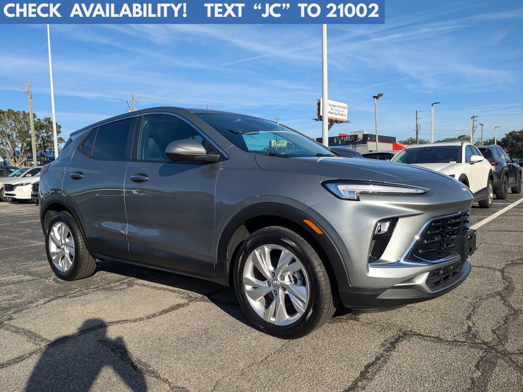 2024 Buick Encore GX Preferred's photo