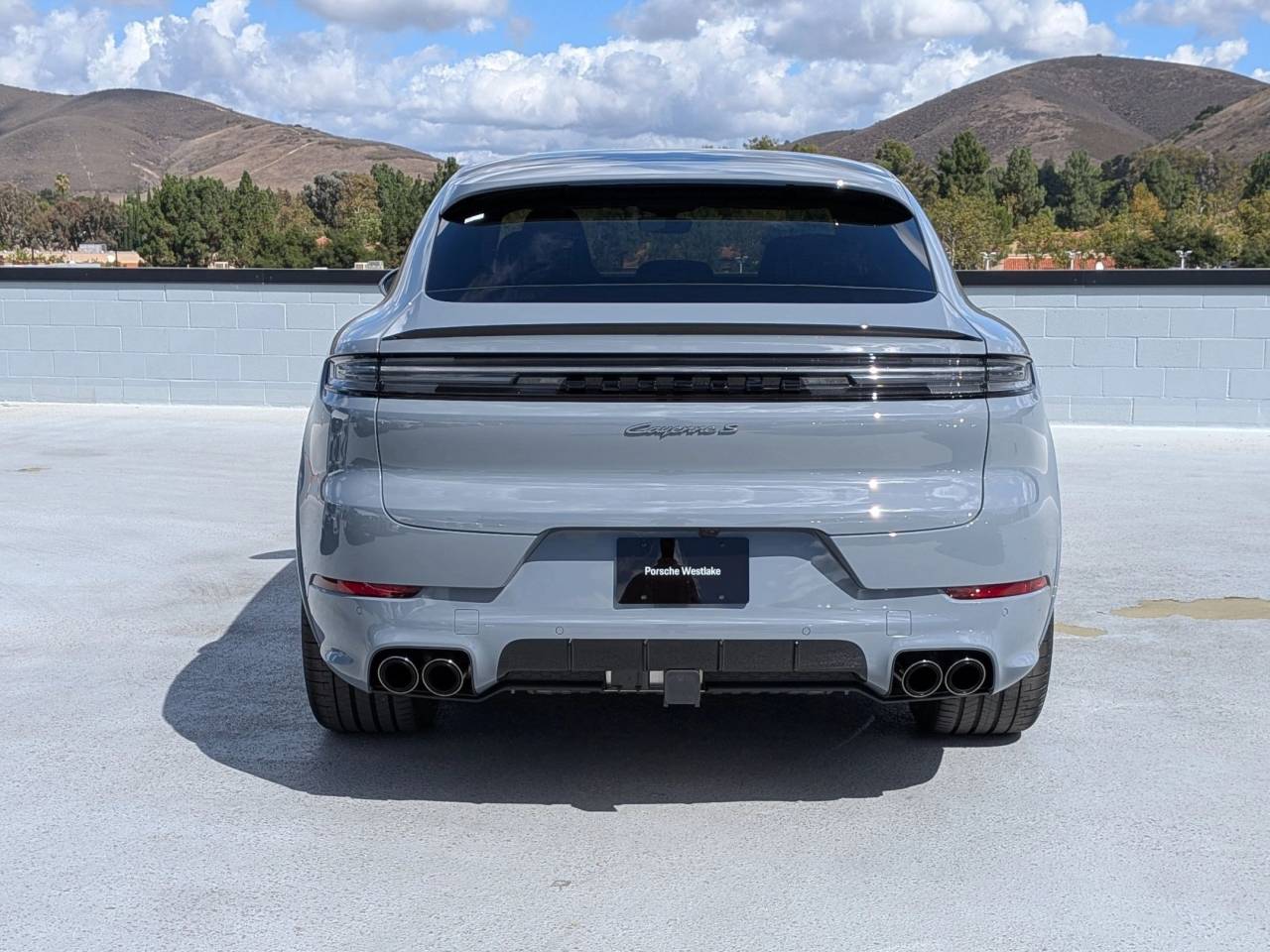2026 Porsche Cayenne S E-Hybrid Coupe photo 10