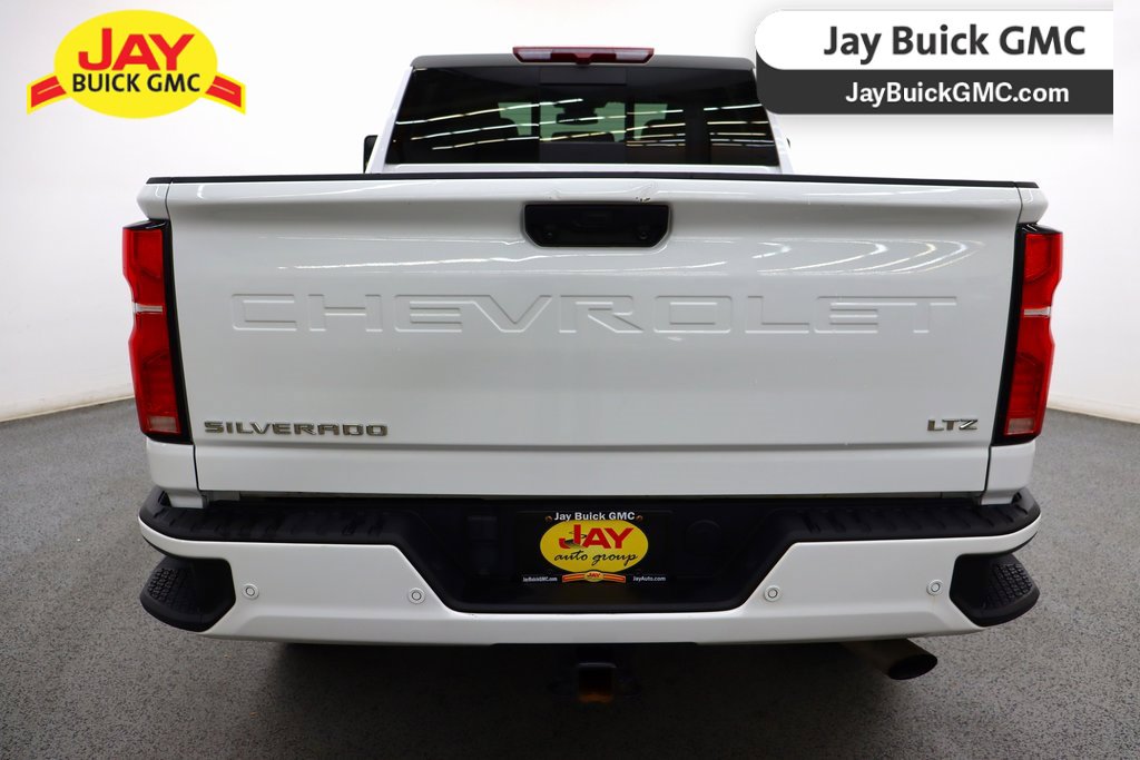 2024 Chevrolet Silverado 3500HD LTZ photo 4