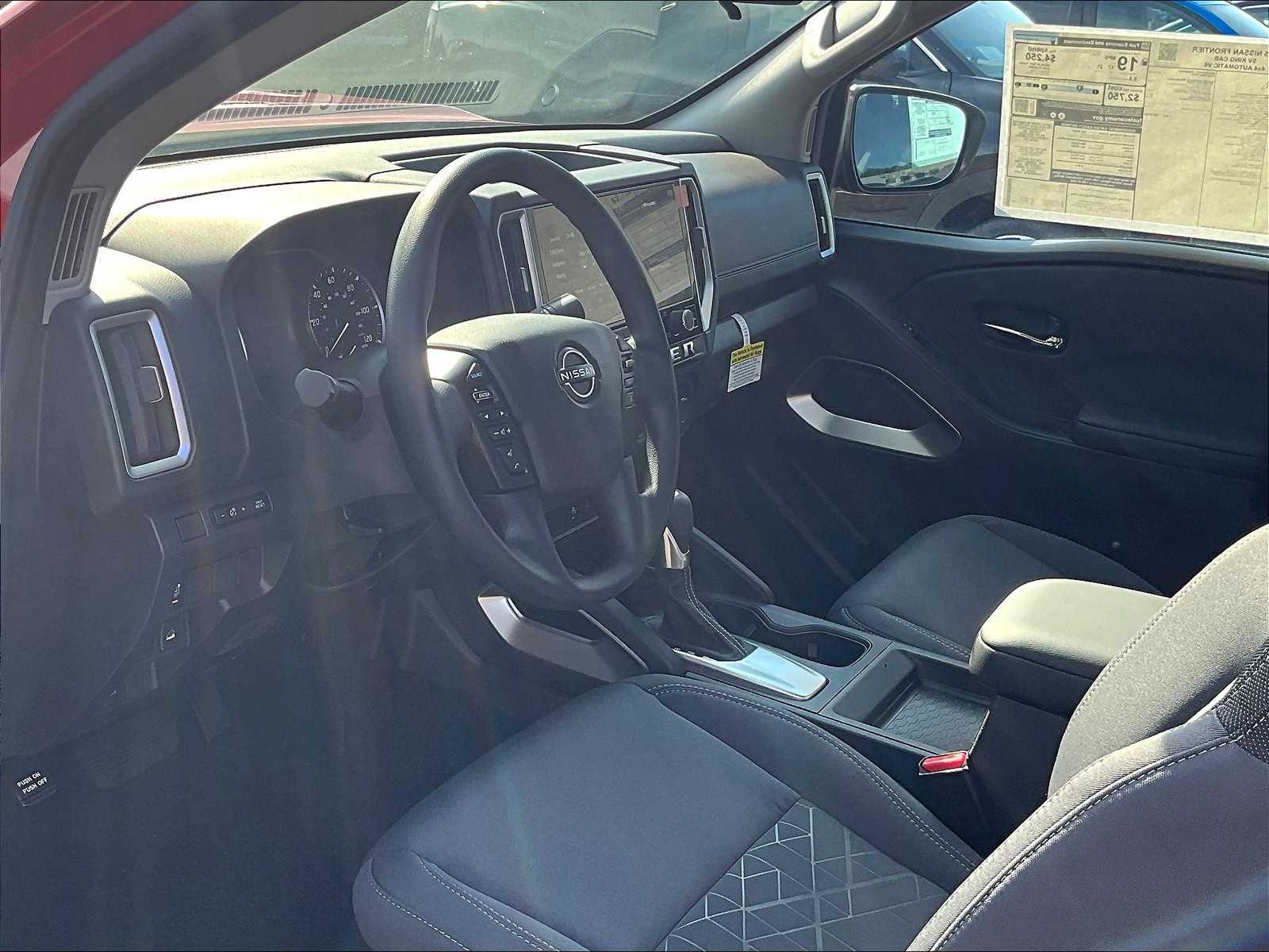 2025 Nissan Frontier SV photo 7