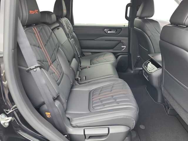 2025 Nissan Armada photo 19
