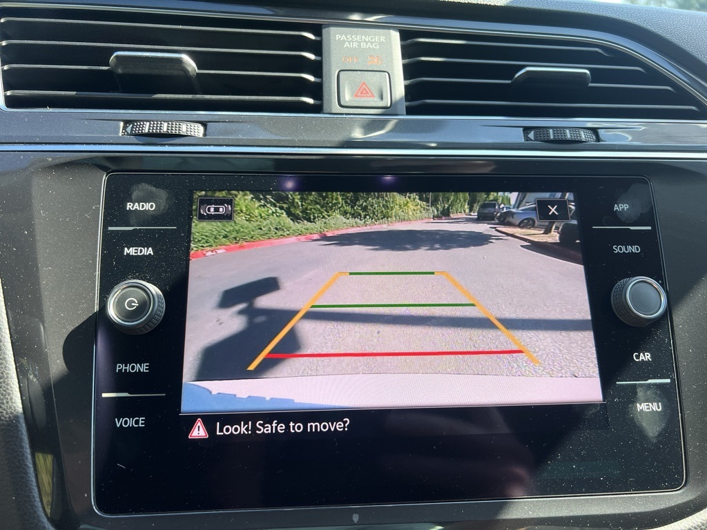 2022 Volkswagen Tiguan SE photo 15