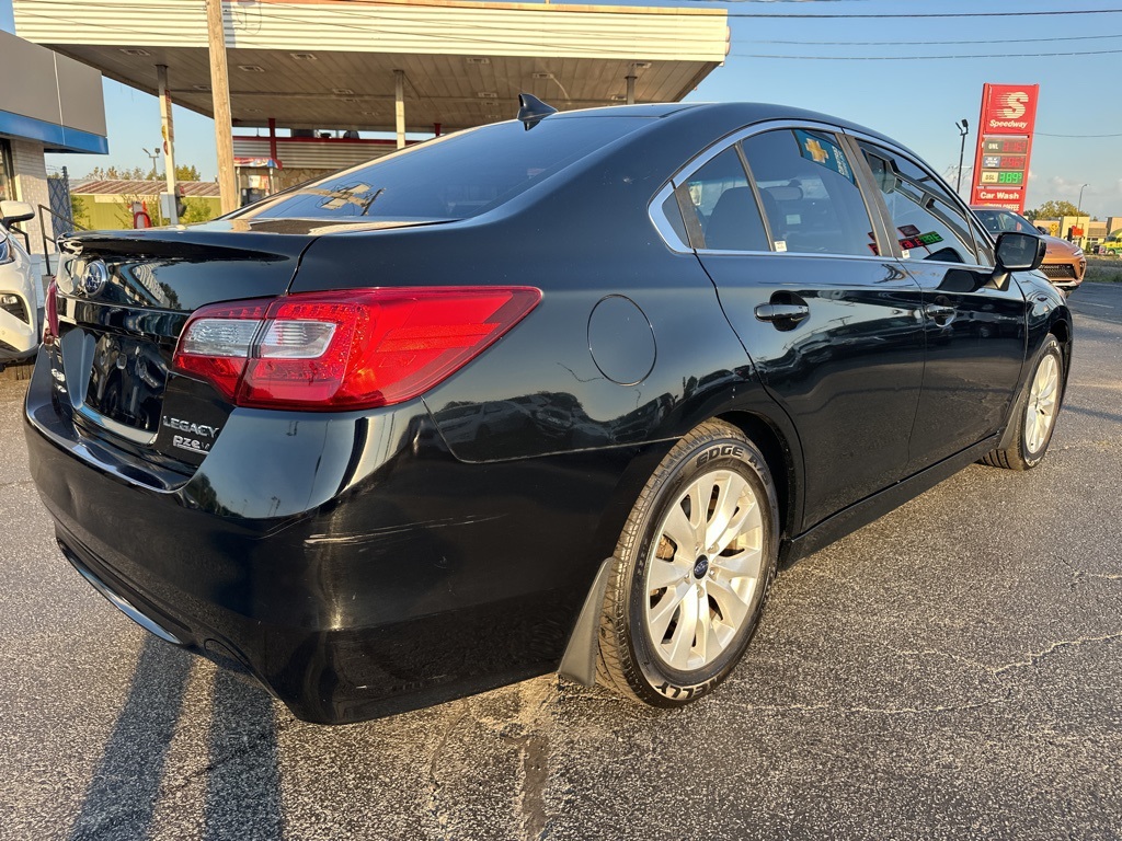 2017 Subaru Legacy 2.5i Premium photo 9