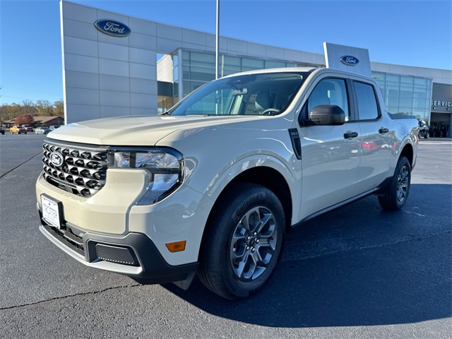 2025 Ford Maverick XLT's photo