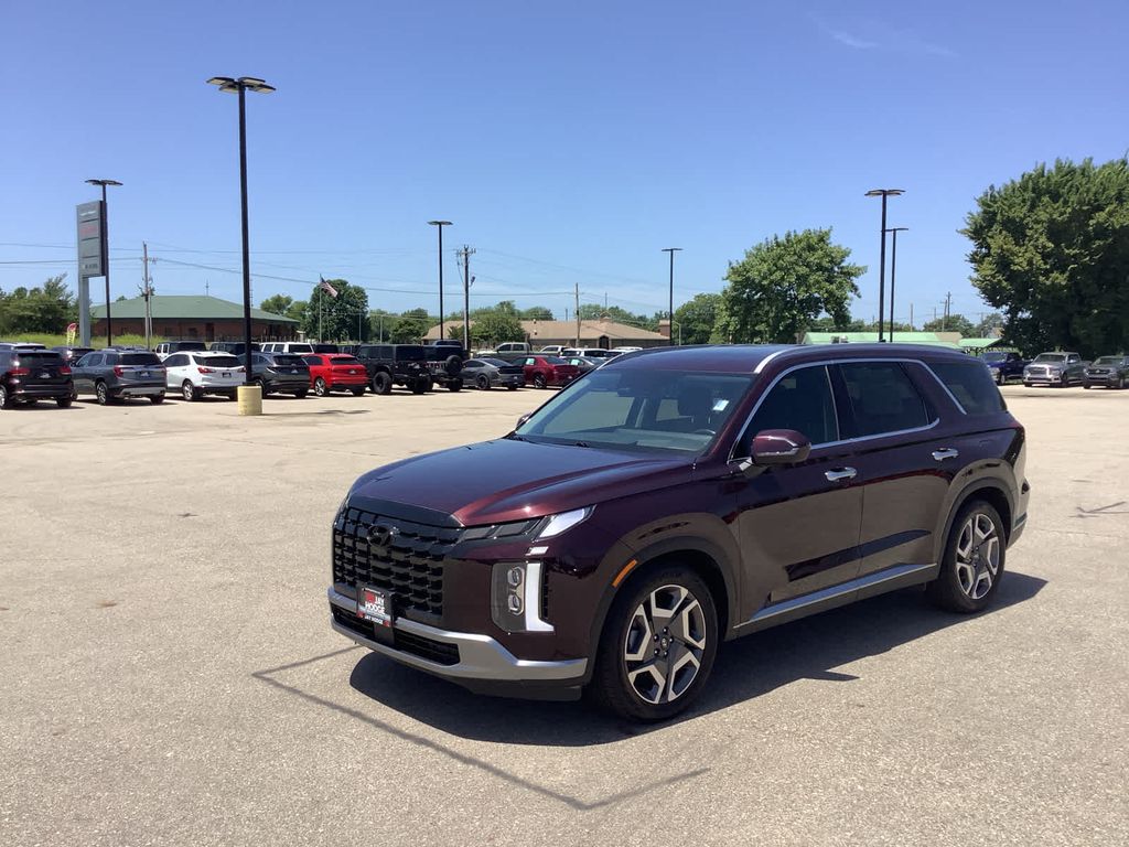 2024 Hyundai Palisade Limited photo 2