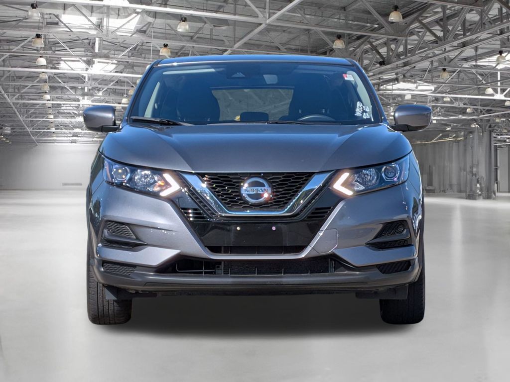 2022 Nissan Rogue Sport S photo 2