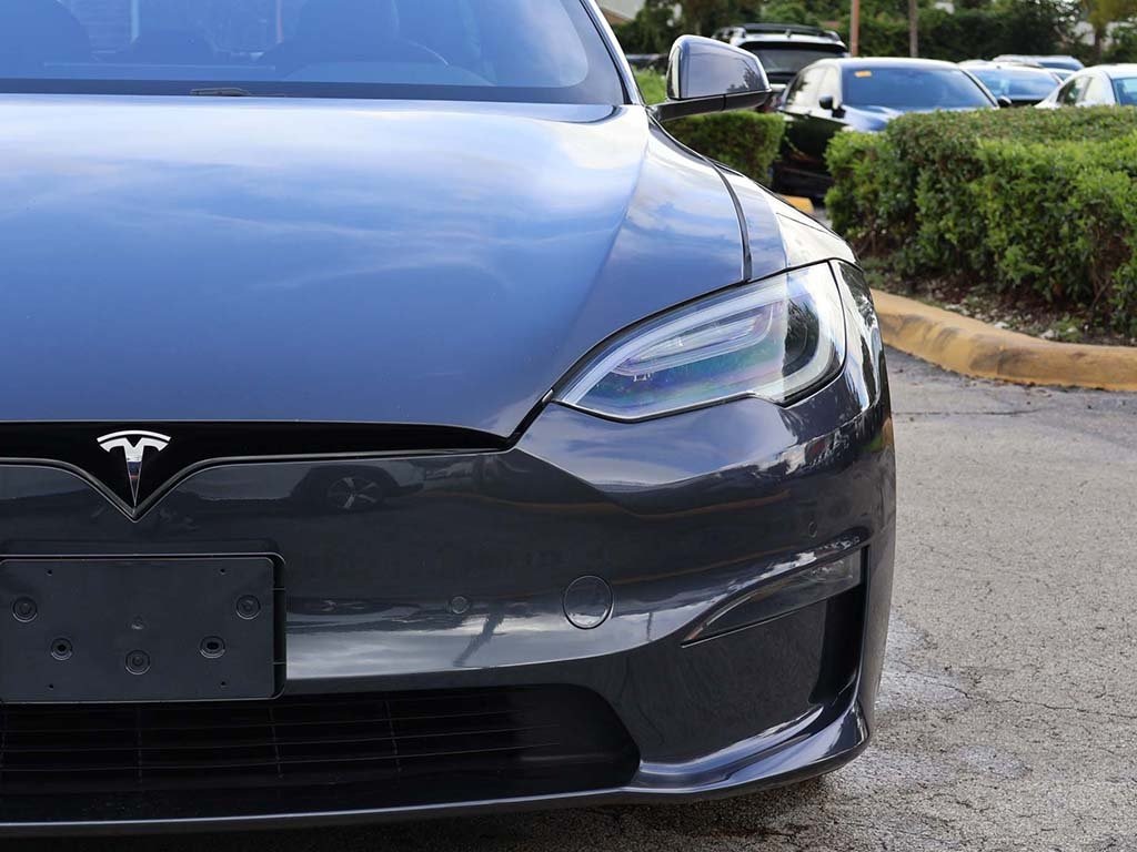 2022 Tesla Model S photo 11