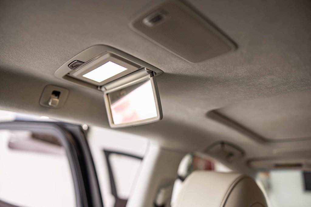 2018 LEXUS LS - Image 39