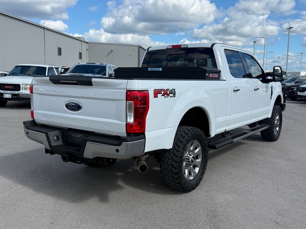 2019 Ford F-250 Lariat photo 17