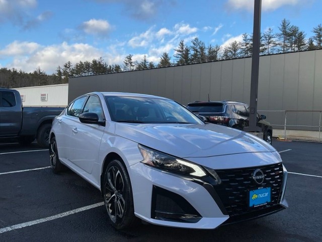 New 2025 Nissan Altima 2.5 SR