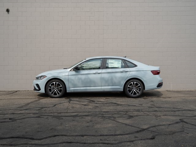 2025 Volkswagen Jetta 1.5T Sport photo 3