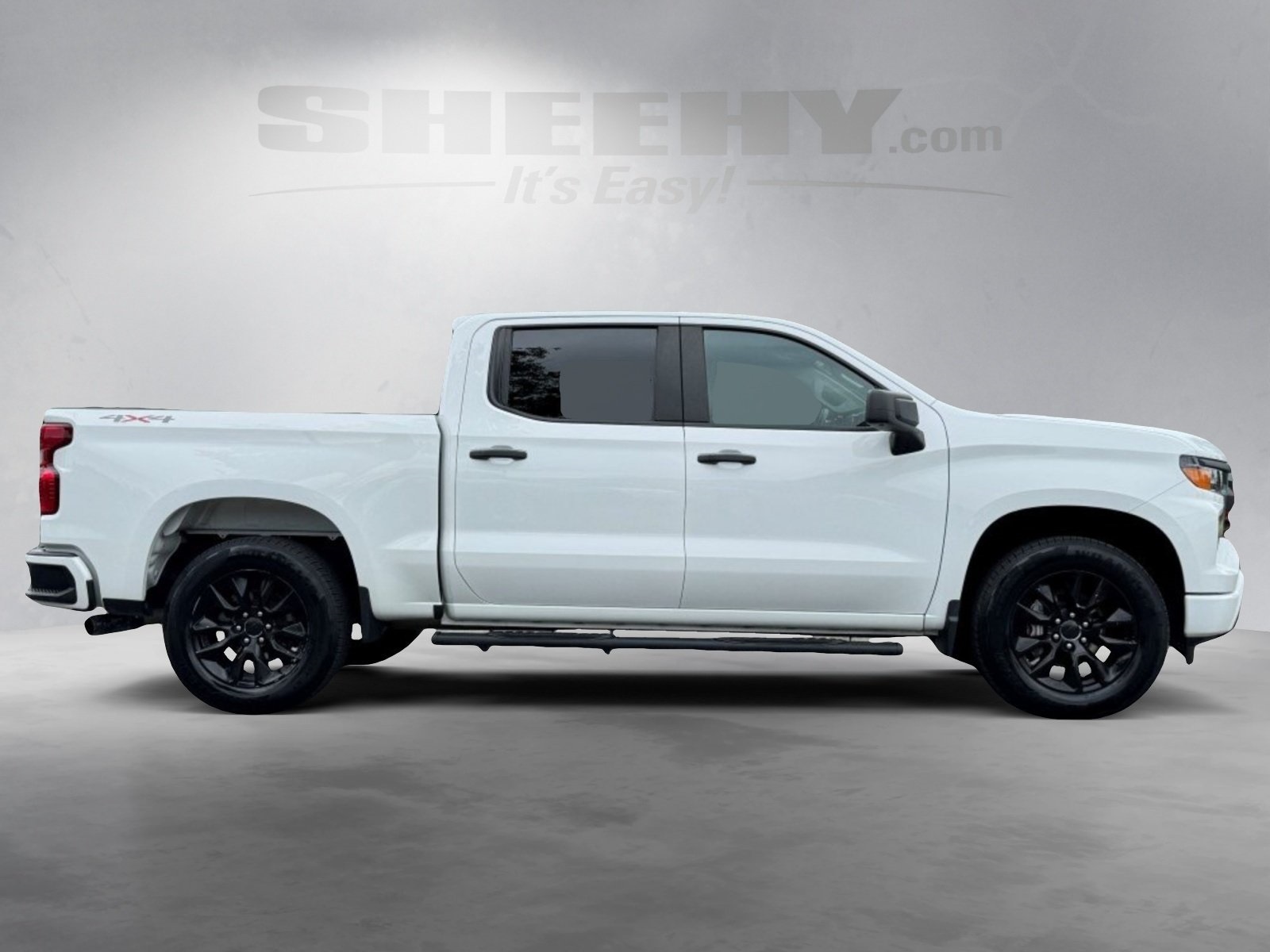 2022 Chevrolet Silverado 1500 Custom photo 4
