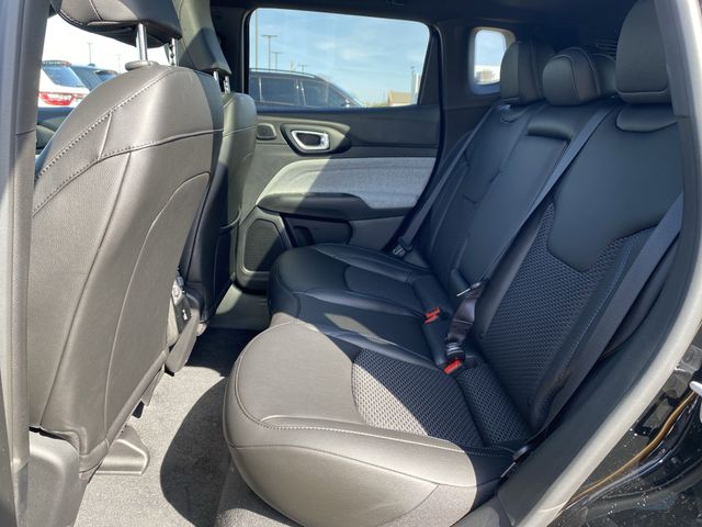 2025 Jeep Compass Latitude photo 29
