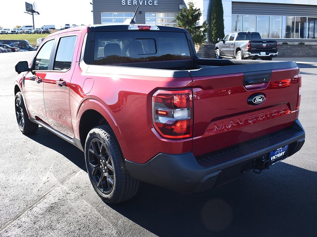 2025 Ford Maverick Lariat photo 2