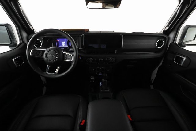 2024 Jeep Wrangler 4xe Sahara photo 5