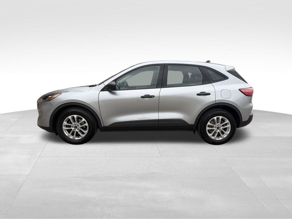 2022 Ford Escape S photo 3