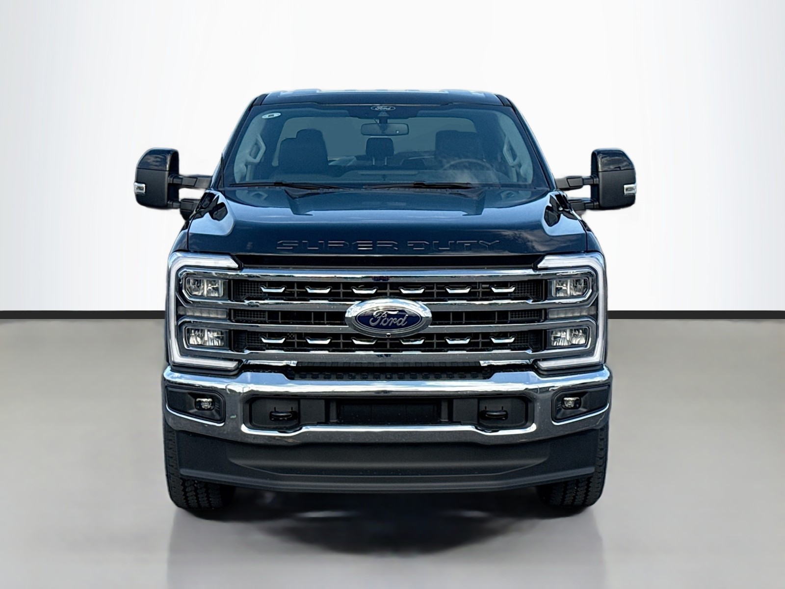 2026 Ford F-250 Lariat photo 2