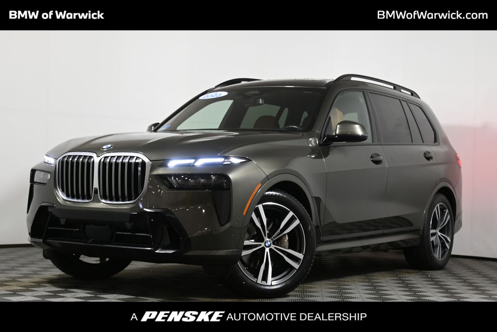 2023 BMW X7 40i's photo