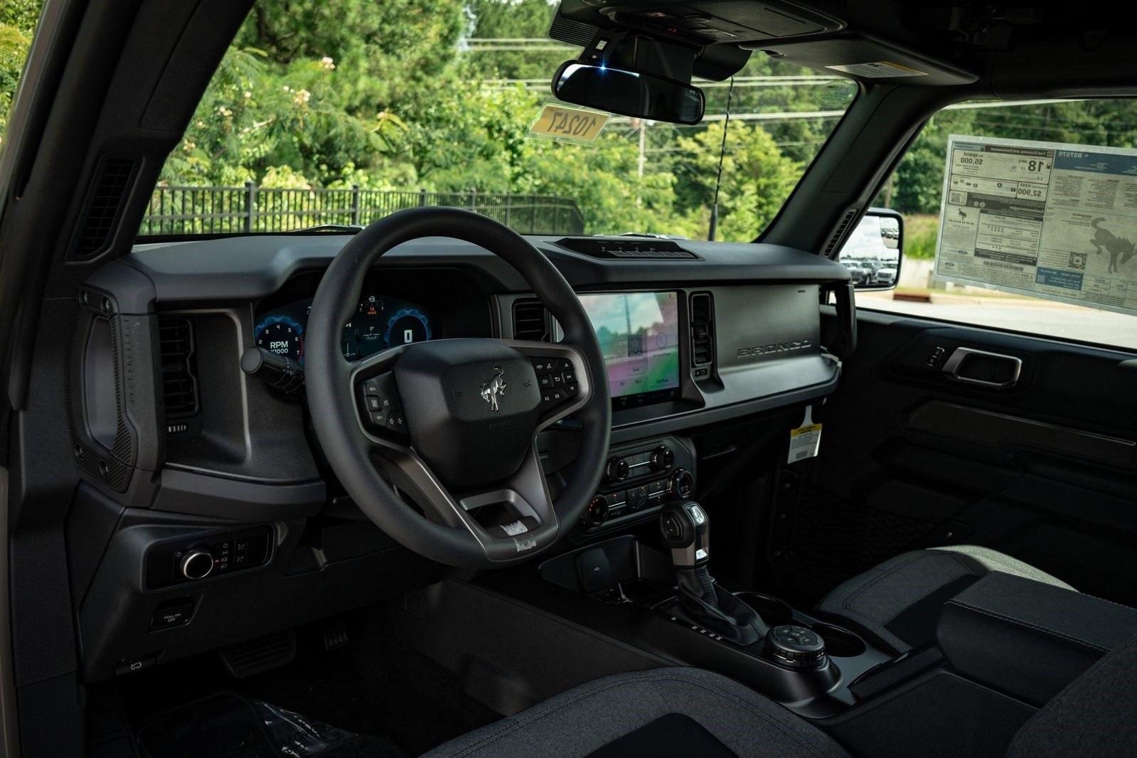 2025 Ford Bronco Base photo 12