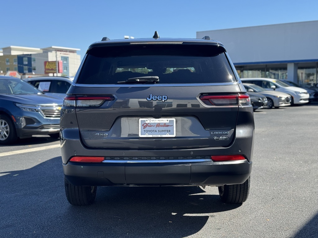 2023 Jeep Grand Cherokee Laredo photo 4