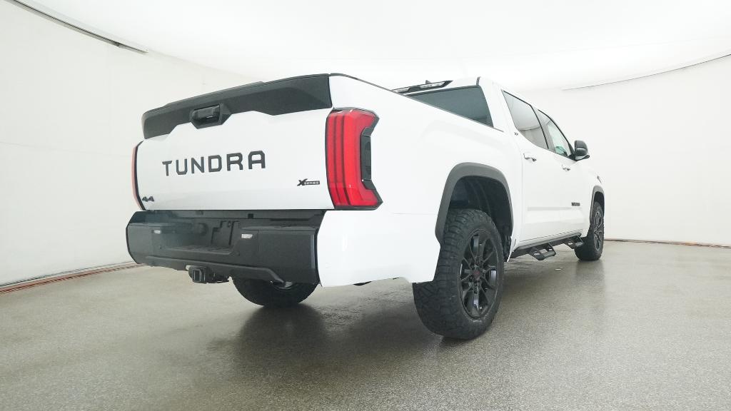 2026 Toyota Tundra SR5 CrewMax photo 18